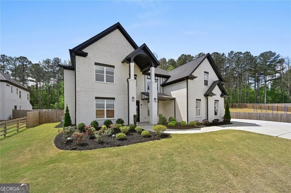 2694 Thompson Mill RD Buford, GA 30519