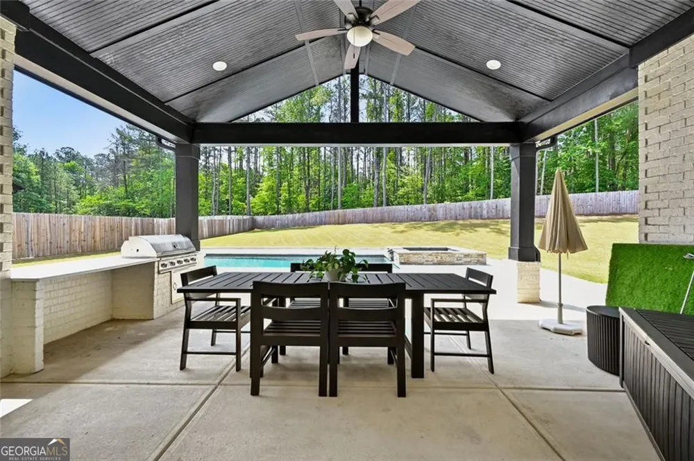 2694 Thompson Mill RD Buford, GA 30519