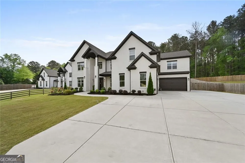 2694 Thompson Mill RD Buford, GA 30519