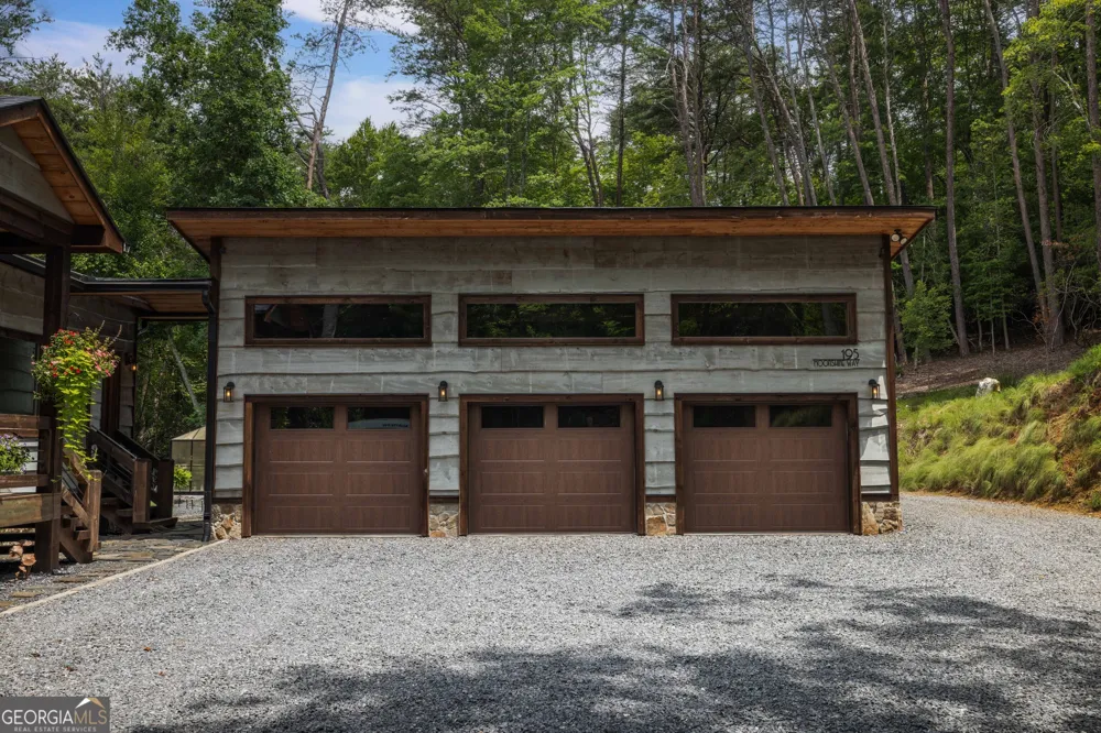 195 Moonshine WAY Blue Ridge, GA 30513