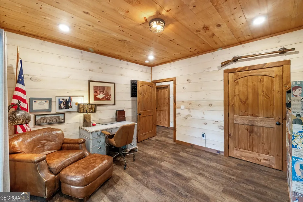 195 Moonshine WAY Blue Ridge, GA 30513