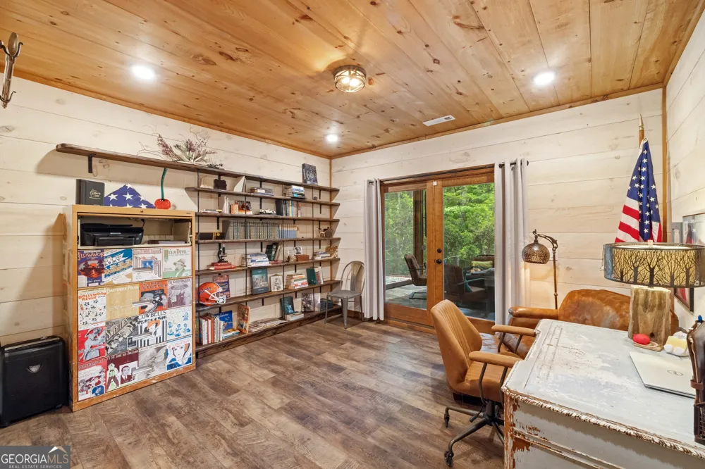 195 Moonshine WAY Blue Ridge, GA 30513