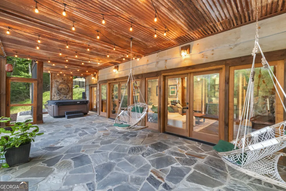 195 Moonshine WAY Blue Ridge, GA 30513