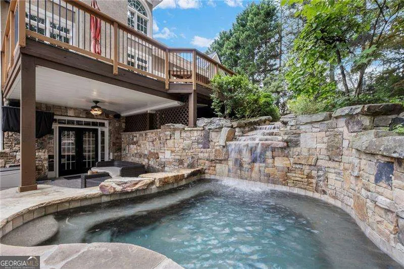 3915 Merriweather Woods Johns Creek, GA 30022