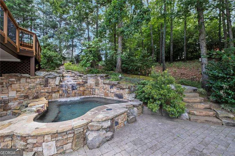 3915 Merriweather Woods Johns Creek, GA 30022