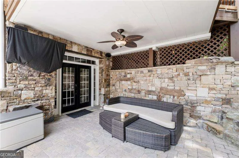3915 Merriweather Woods Johns Creek, GA 30022