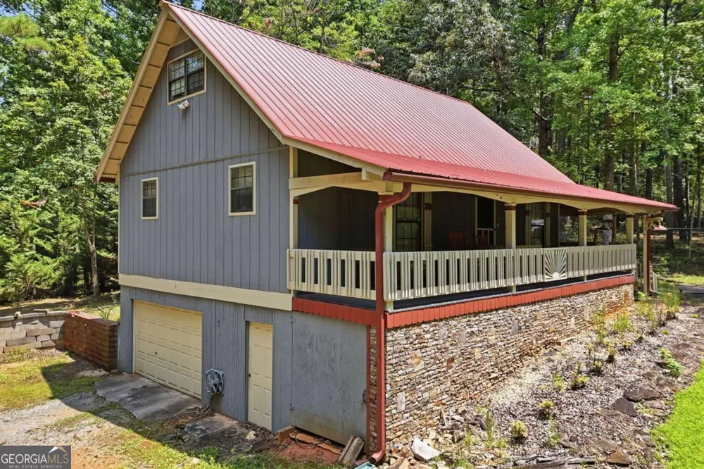 1525 Sperin RD Ball Ground, GA 30107