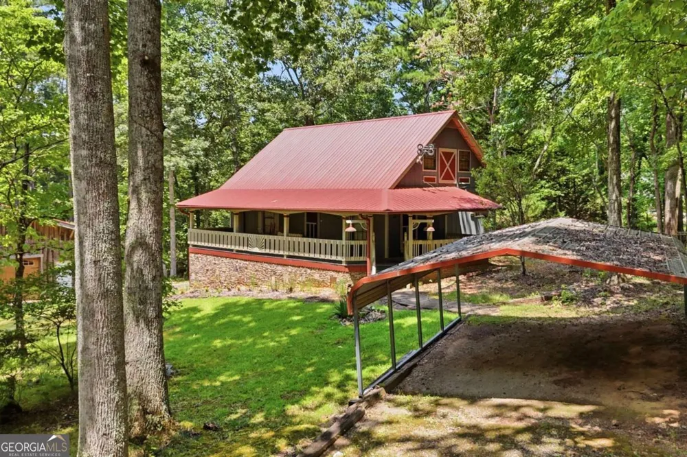 1525 Sperin RD Ball Ground, GA 30107