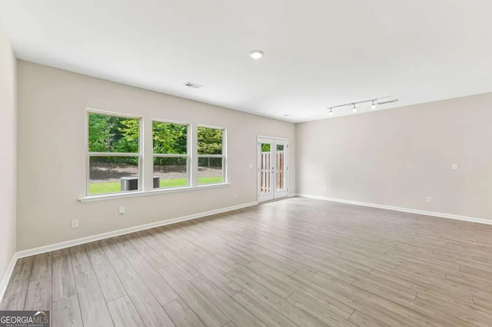 6032 Harbor Landing DR Buford, GA 30518