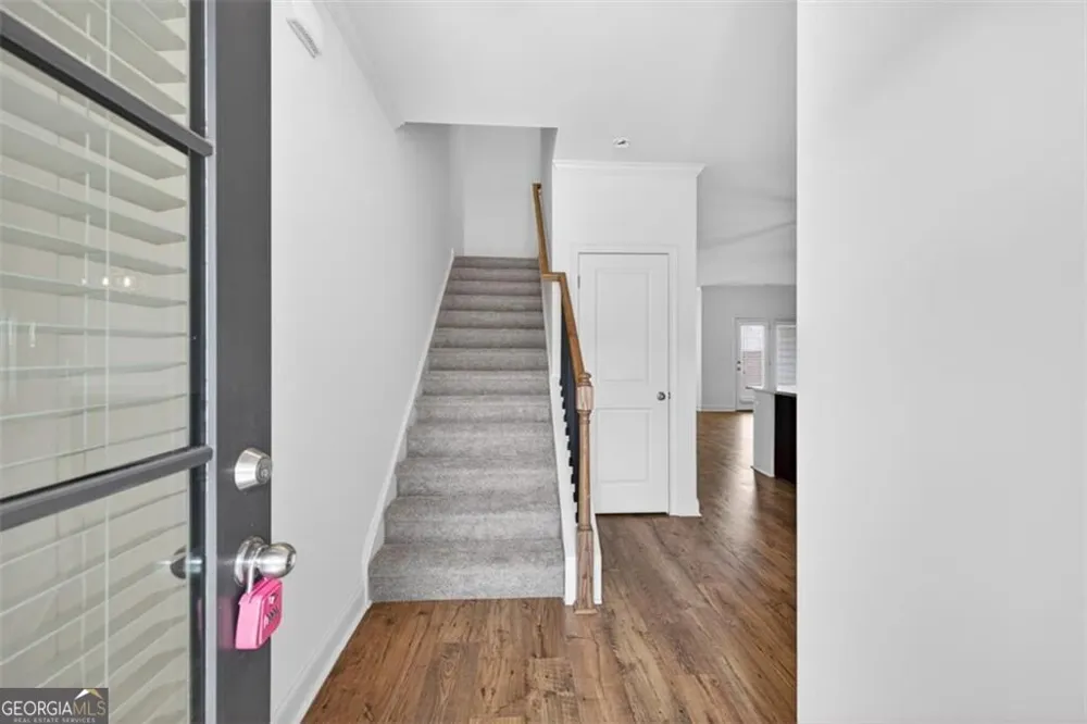 5524 Garens WAY Flowery Branch, GA 30542