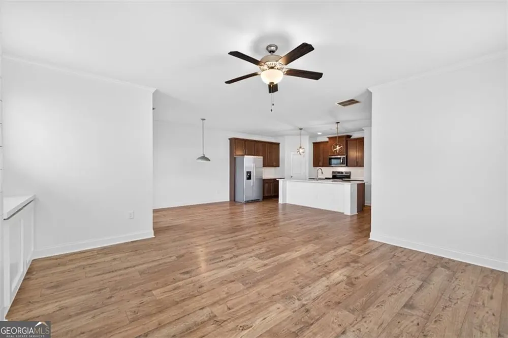 5524 Garens WAY Flowery Branch, GA 30542