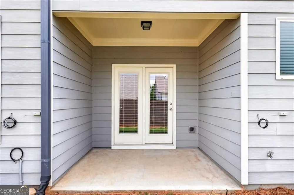 5524 Garens WAY Flowery Branch, GA 30542
