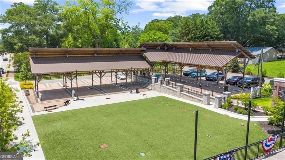 5524 Garens WAY Flowery Branch, GA 30542