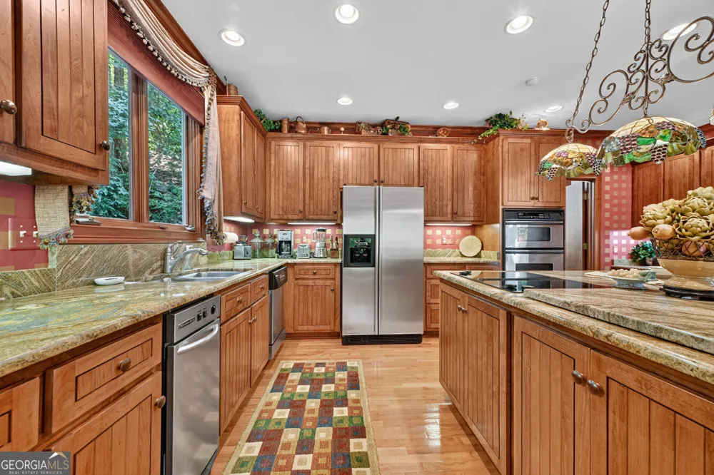 357 Goldmine TRL Ellijay, GA 30536