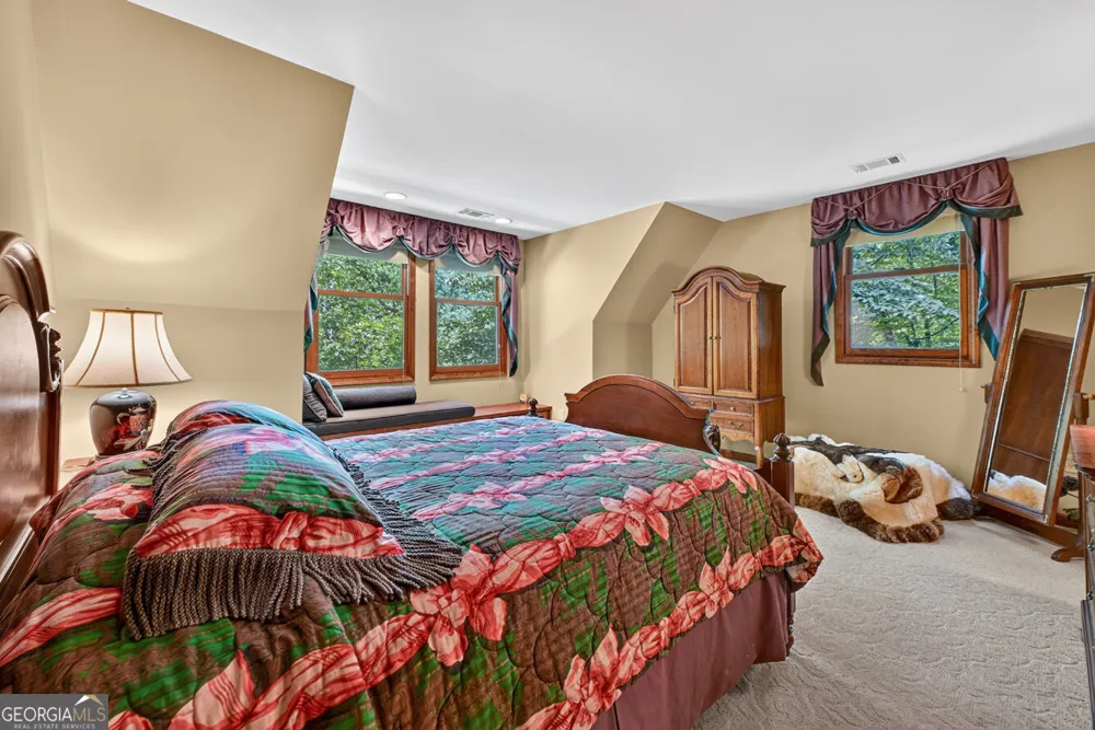 357 Goldmine TRL Ellijay, GA 30536