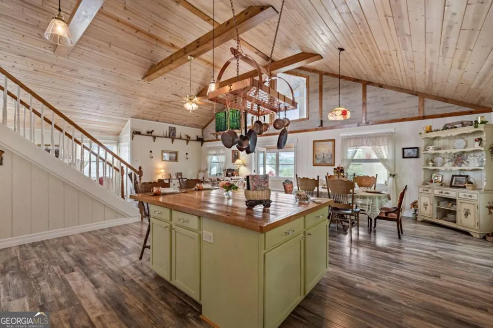 53 Fox RUN Blue Ridge, GA 30513