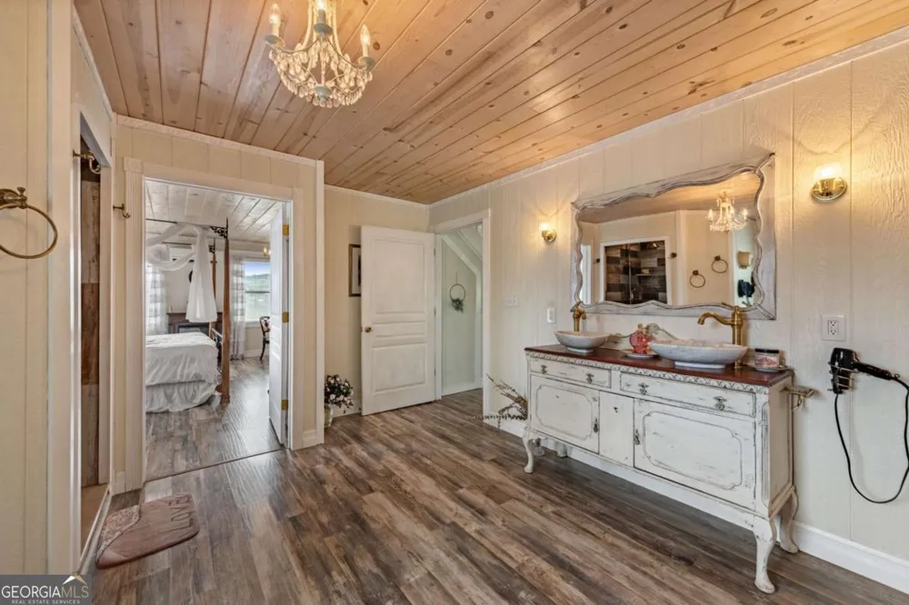 53 Fox RUN Blue Ridge, GA 30513