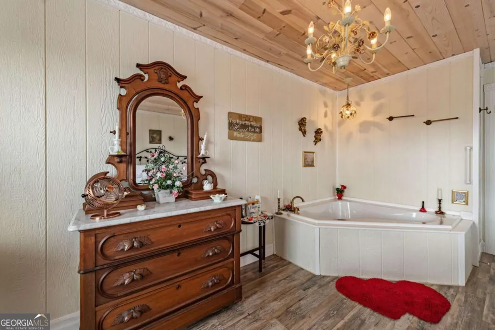 53 Fox RUN Blue Ridge, GA 30513