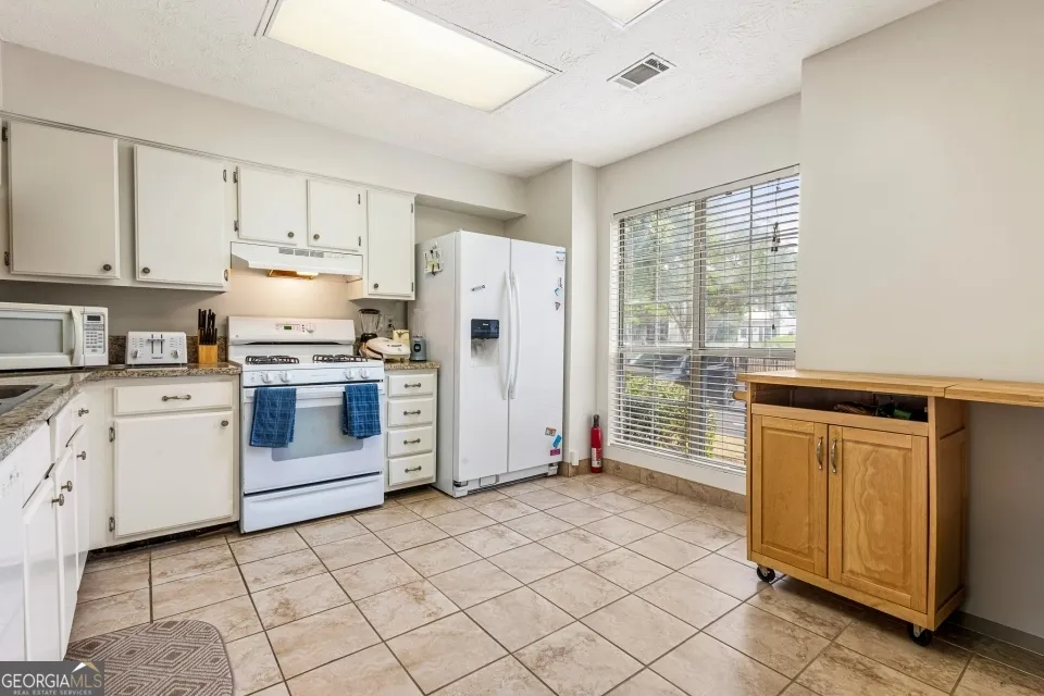603 Wedgewood WAY Sandy Springs, GA 30350