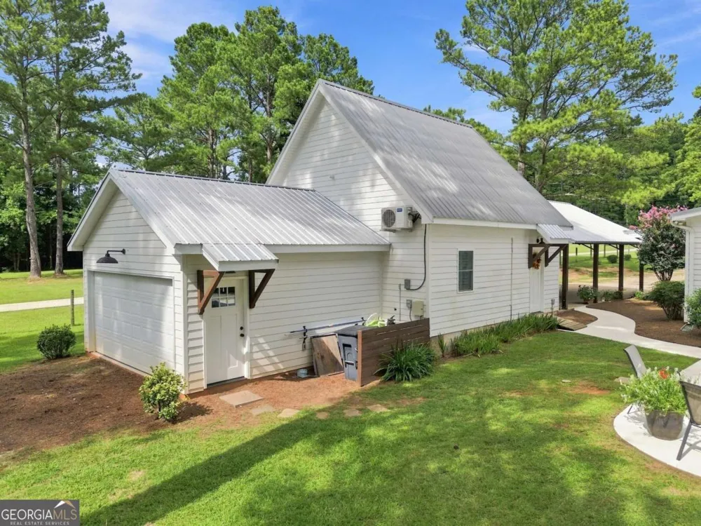 216 Mockingbird LN Brooks, GA 30205