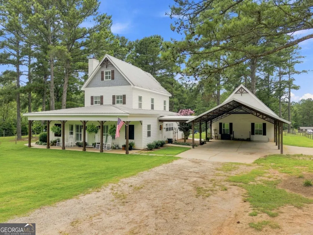 216 Mockingbird LN Brooks, GA 30205