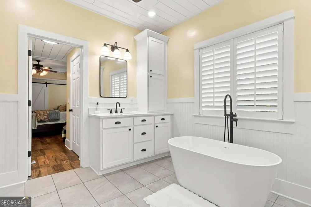 216 Mockingbird LN Brooks, GA 30205