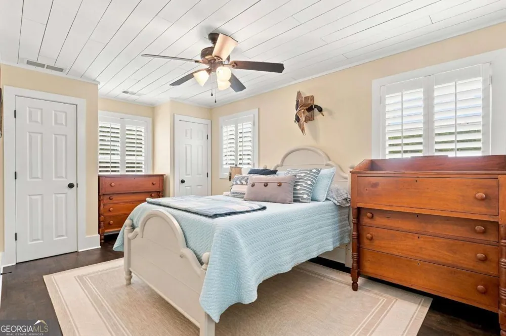 216 Mockingbird LN Brooks, GA 30205