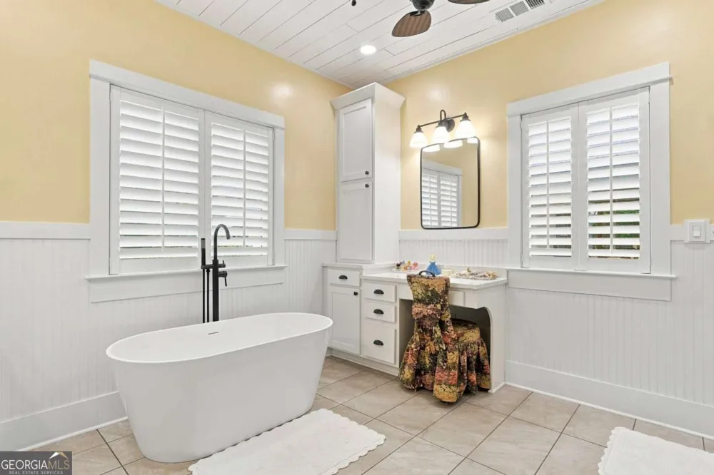 216 Mockingbird LN Brooks, GA 30205