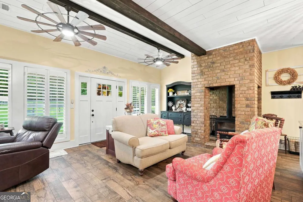 216 Mockingbird LN Brooks, GA 30205