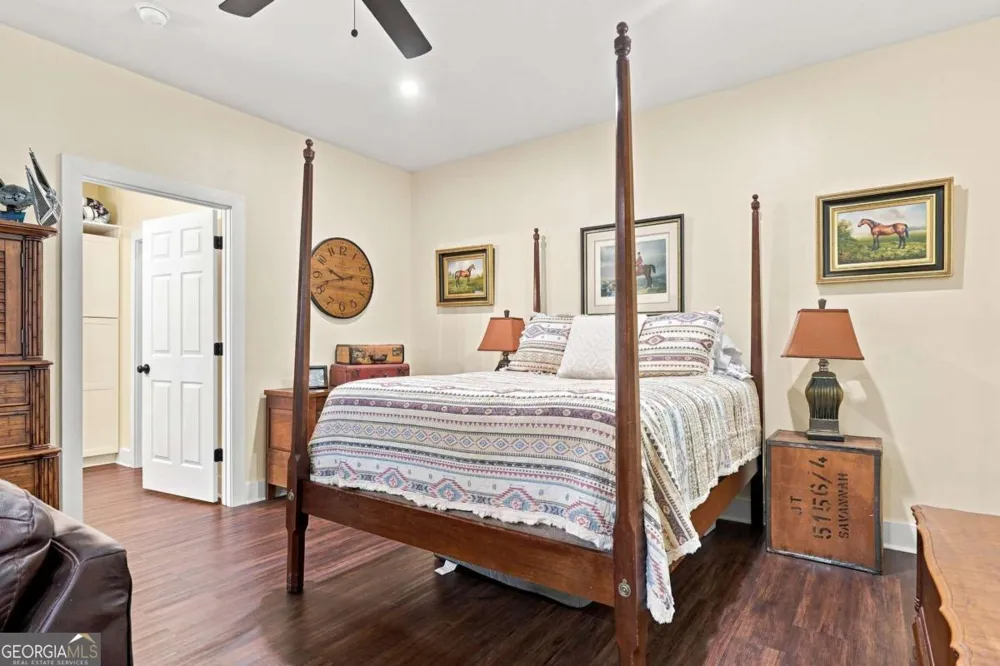 216 Mockingbird LN Brooks, GA 30205