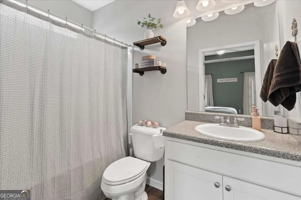 207 Heritage DR Calhoun, GA 30701