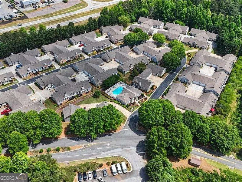 130 Camry CIR Dallas, GA 30157
