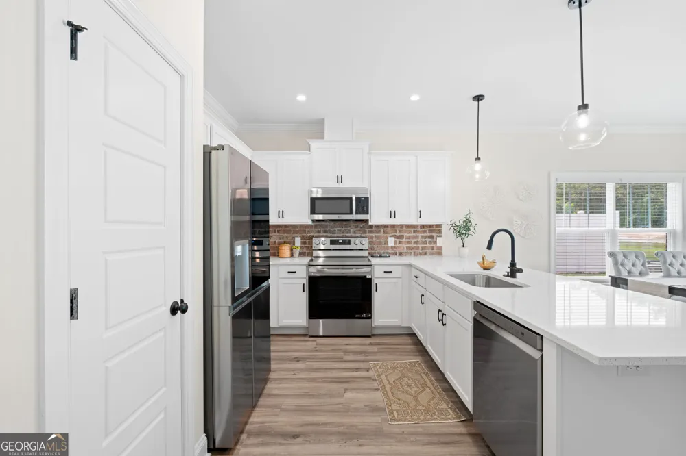15 Azalea LN Richmond Hill, GA 31324