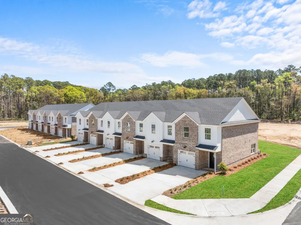 15 Azalea LN Richmond Hill, GA 31324