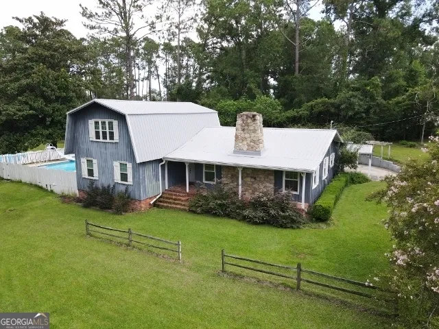 817 Golf DR Swainsboro, GA 30401