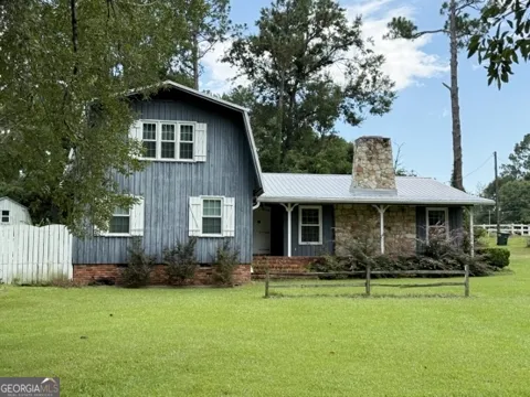 817 Golf DR