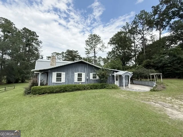 817 Golf DR Swainsboro, GA 30401