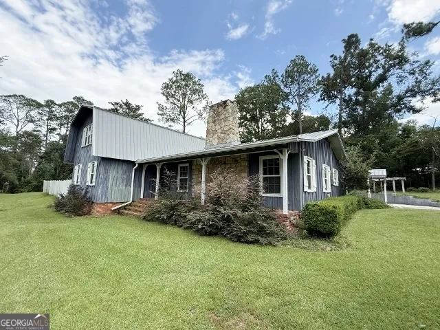 817 Golf DR Swainsboro, GA 30401