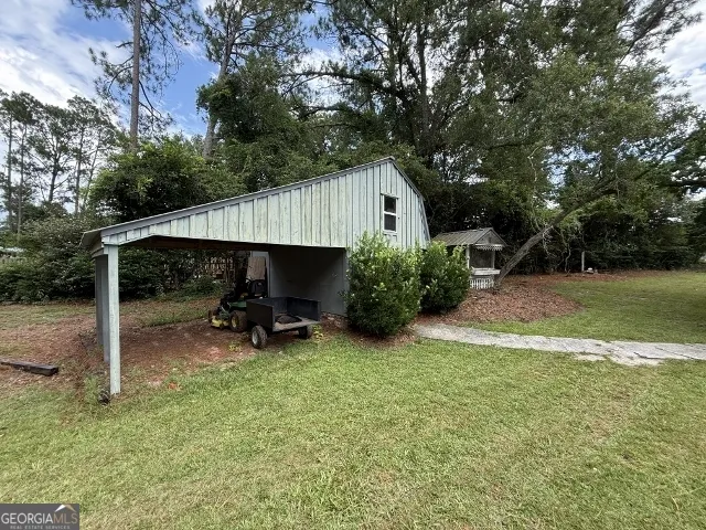 817 Golf DR Swainsboro, GA 30401