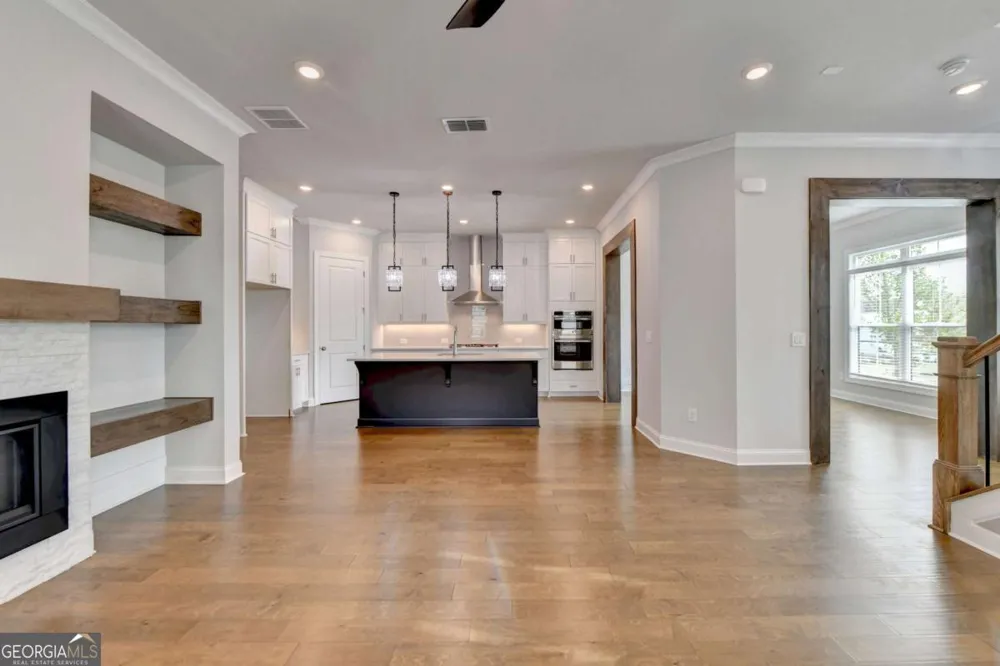 4536 Molder DR Buford, GA 30518