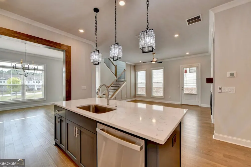 4536 Molder DR Buford, GA 30518