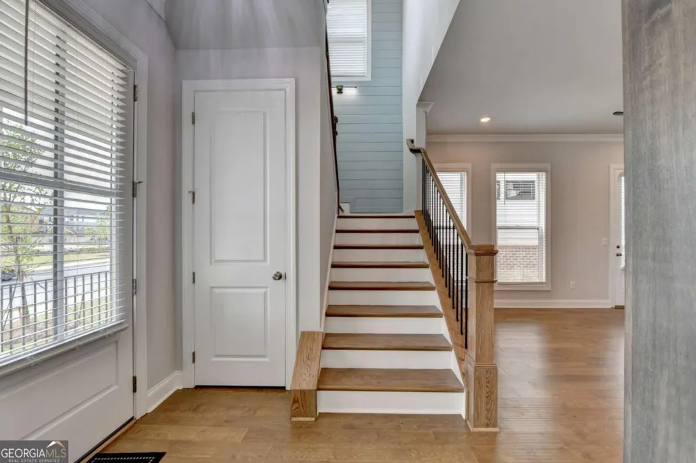 4536 Molder DR Buford, GA 30518