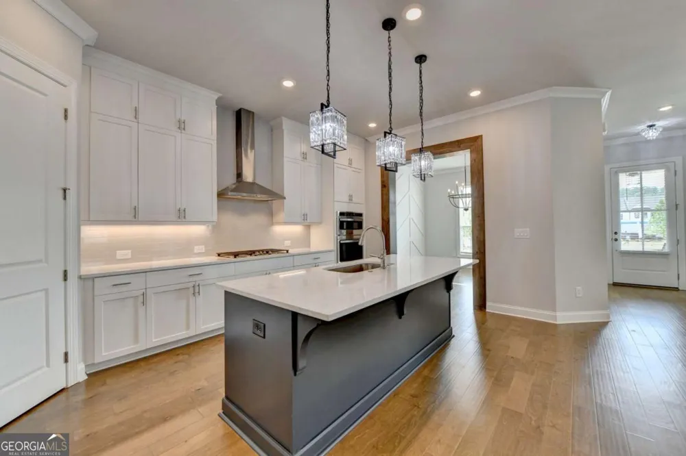 4536 Molder DR Buford, GA 30518