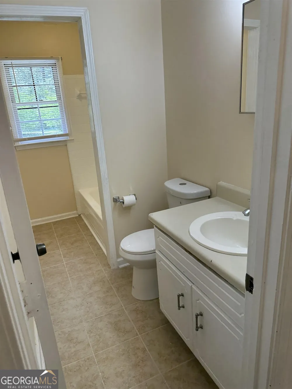 178 Hill LN Ellenwood, GA 30294