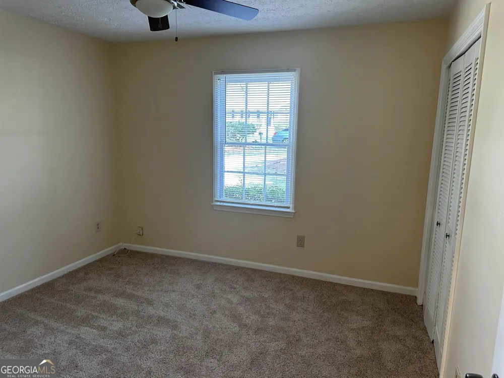 178 Hill LN Ellenwood, GA 30294