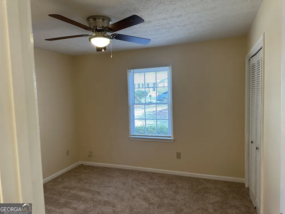 178 Hill LN Ellenwood, GA 30294