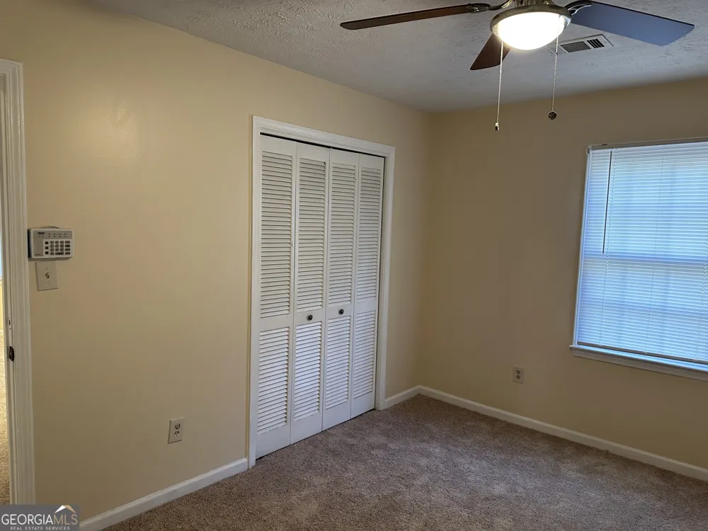 178 Hill LN Ellenwood, GA 30294