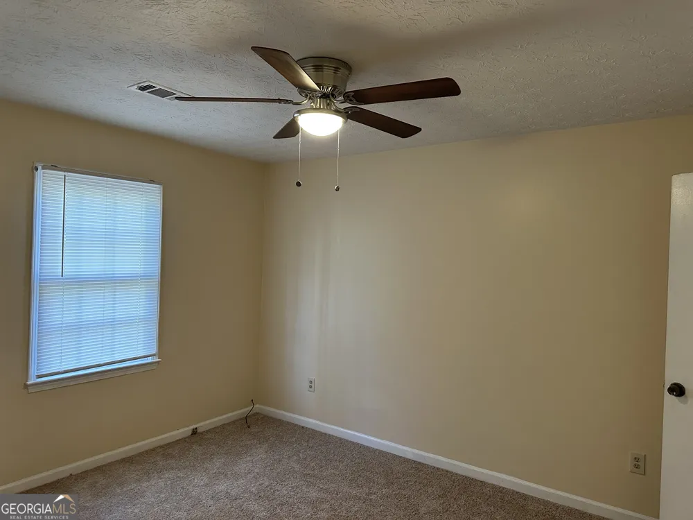 178 Hill LN Ellenwood, GA 30294
