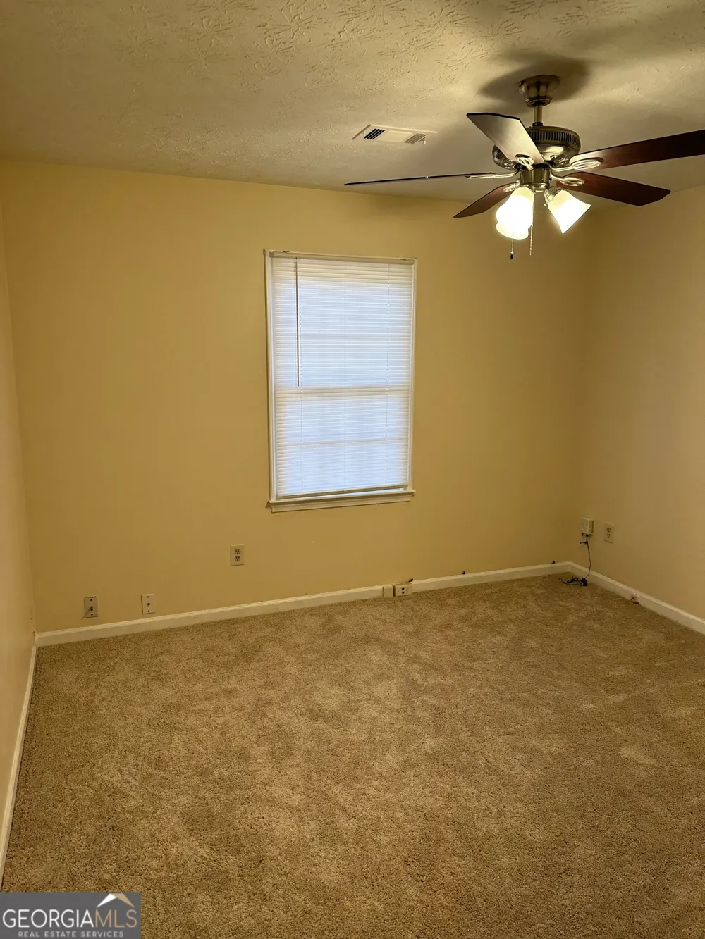 178 Hill LN Ellenwood, GA 30294