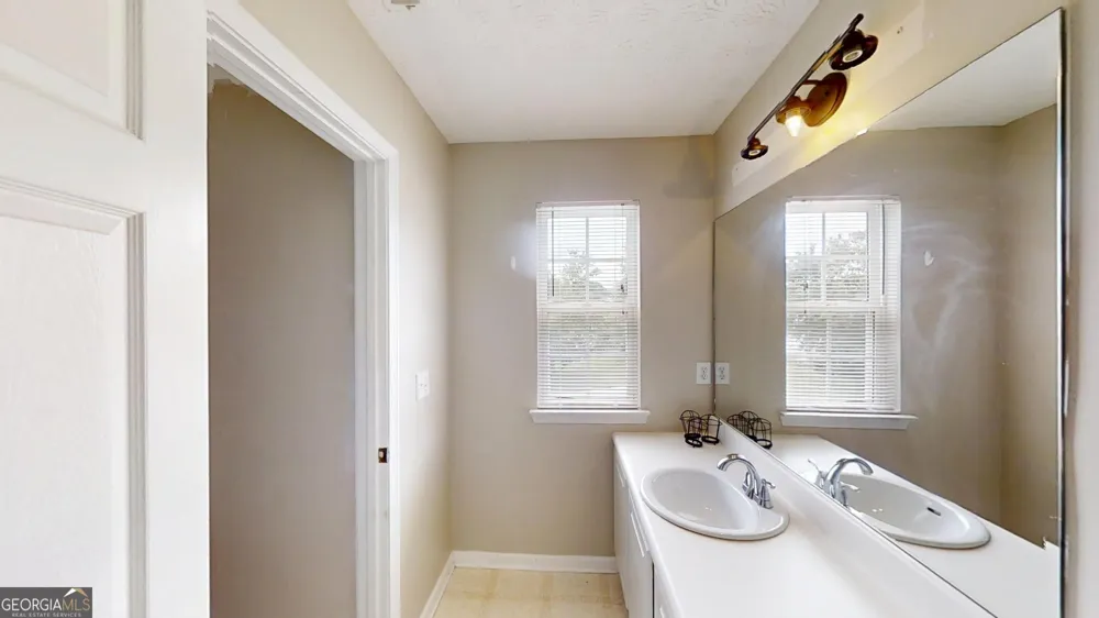 101 Ashgate WAY Carrollton, GA 30117